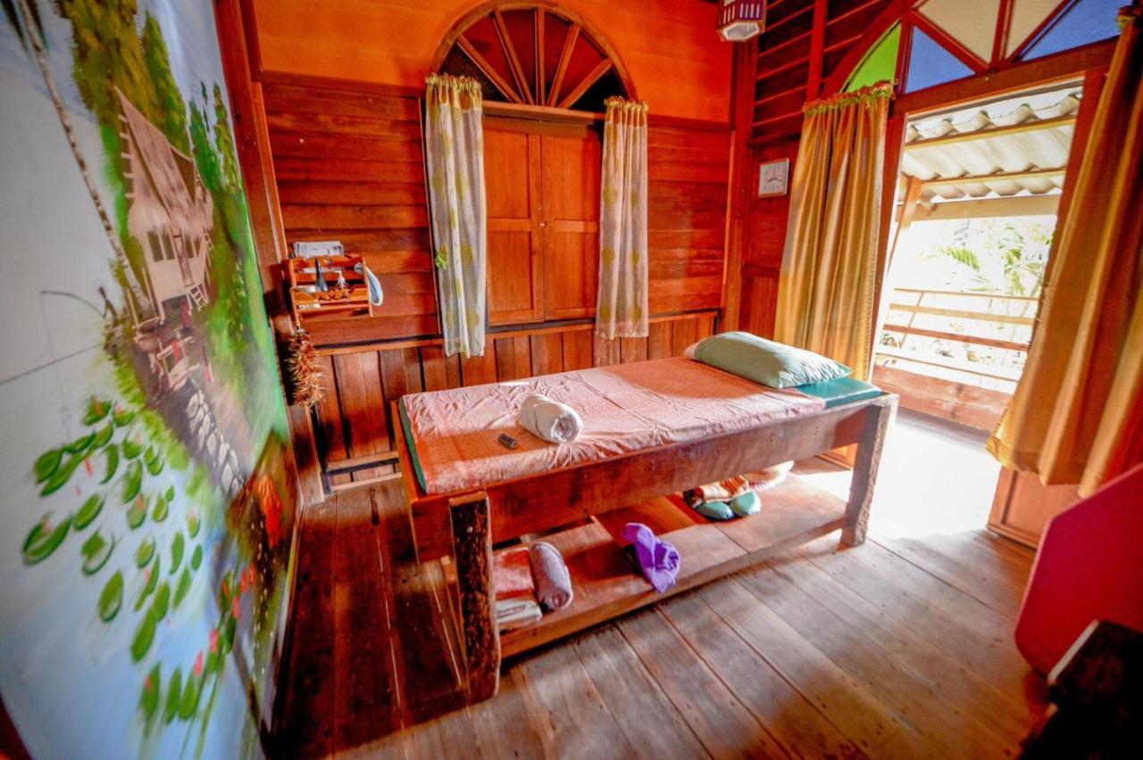 Mrk Resort & Massage Lopburi Exterior photo