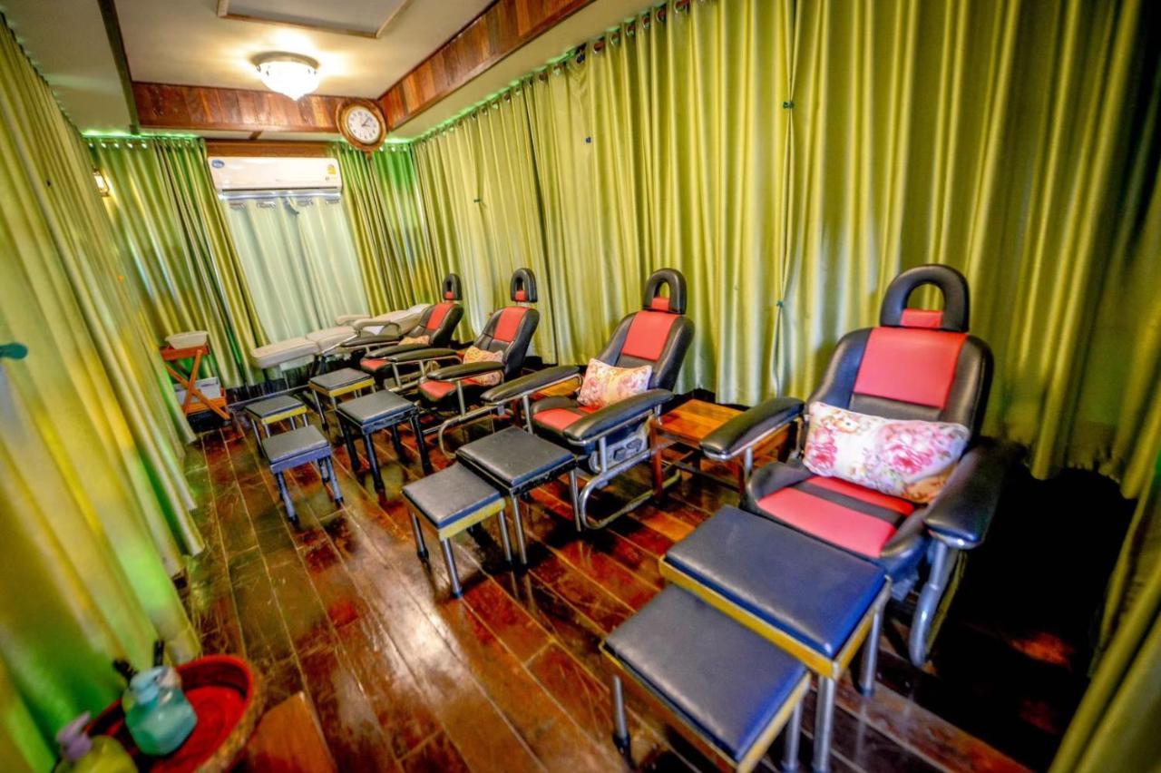Mrk Resort & Massage Lopburi Exterior photo