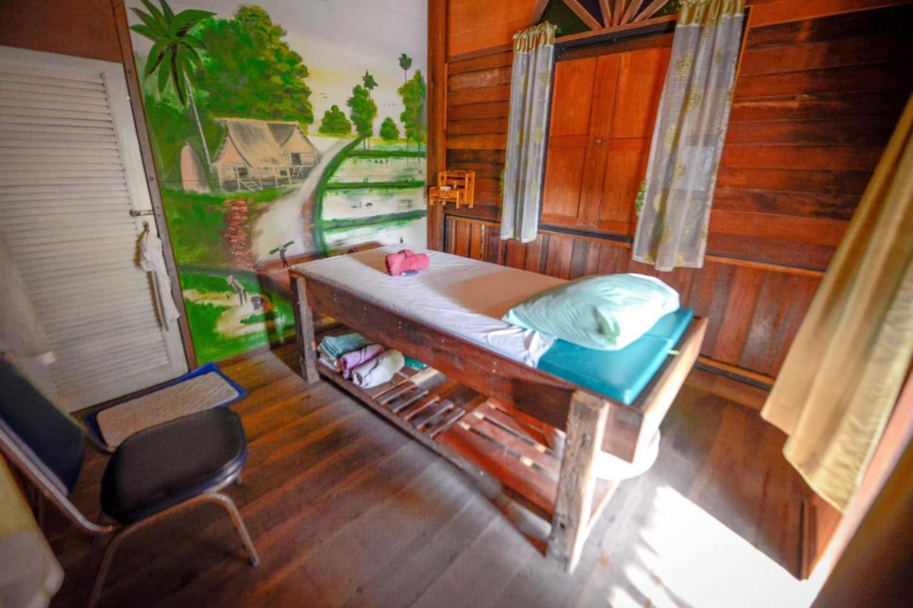 Mrk Resort & Massage Lopburi Exterior photo