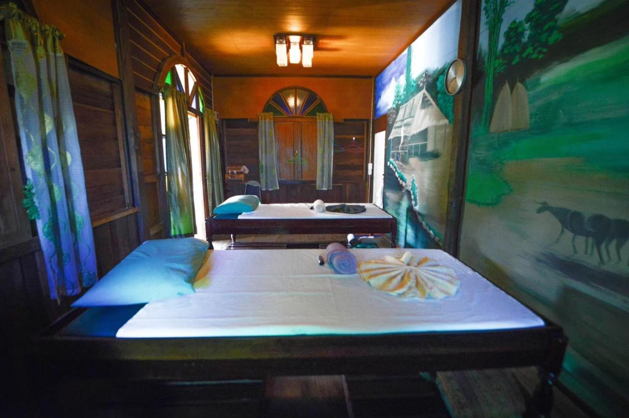 Mrk Resort & Massage Lopburi Exterior photo