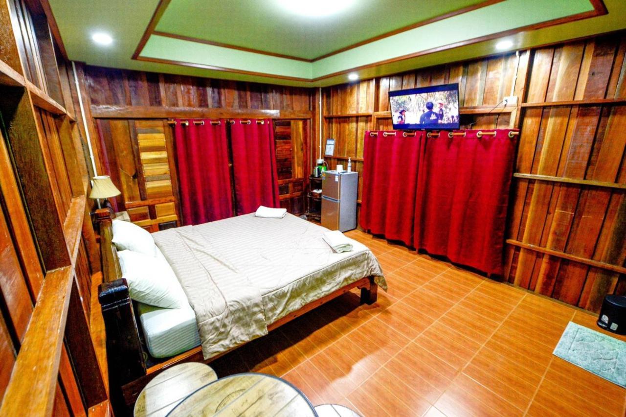 Mrk Resort & Massage Lopburi Exterior photo