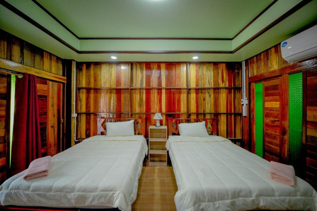 Mrk Resort & Massage Lopburi Exterior photo
