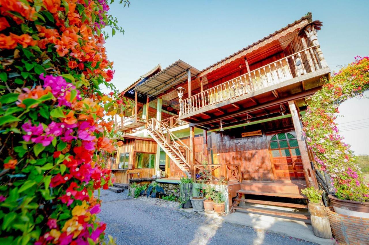 Mrk Resort & Massage Lopburi Exterior photo